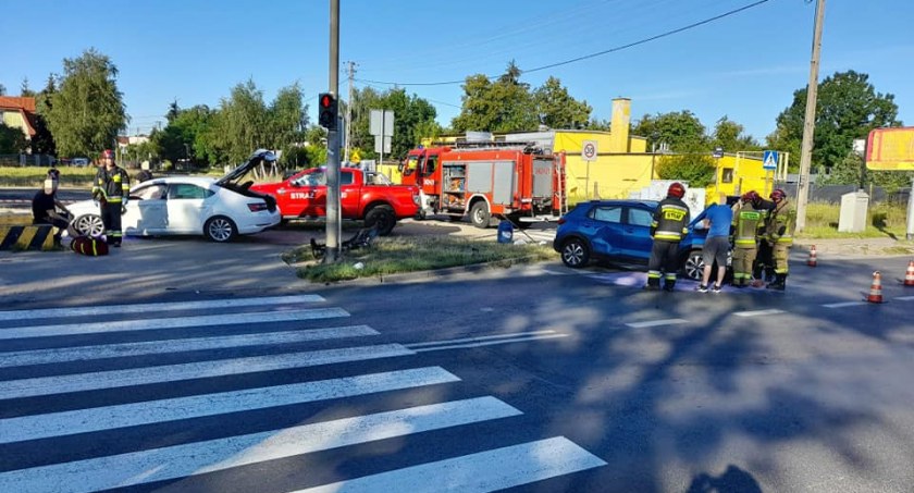 Kolizja na skrzyżowaniu w Toruniu, fot. PSP Toruń