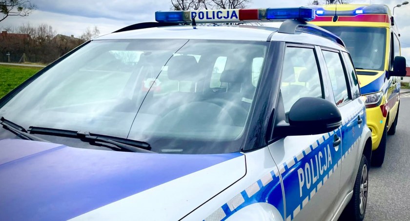 Przybyły na miejsce lekarz stwierdził zgon mężczyzny, fot. pogotowie ratunkowe (ilustracyjne) 