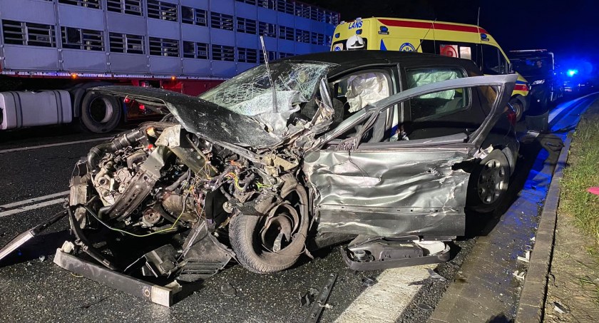 Wypadek spowodował duże utrudnienia w ruchu, fot. OSP Solec Kujawski