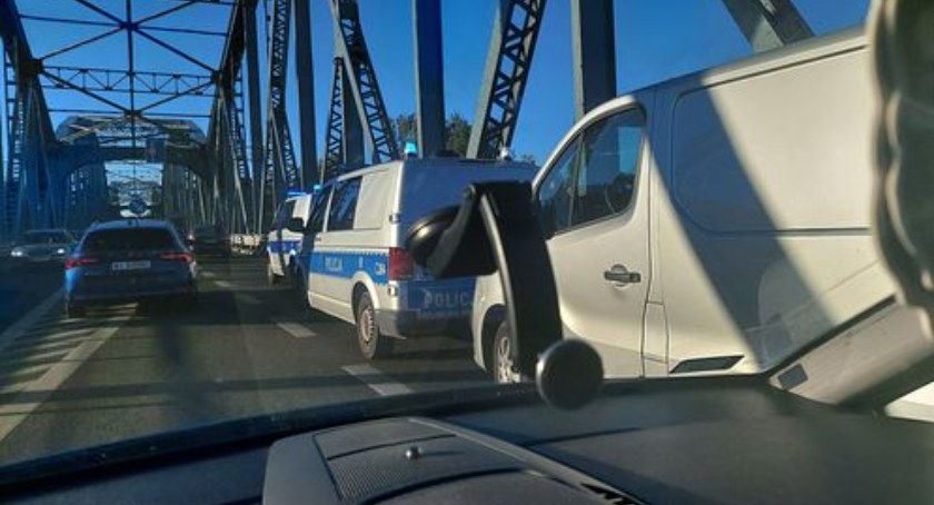 Tragiczny poranek na starym moście drogowym, fot. nadesłane.