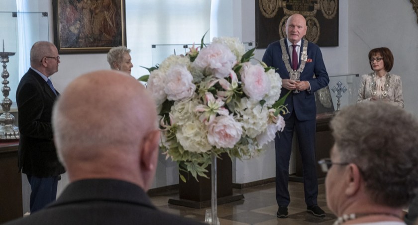 70-letni prezydent Torunia Michał Zaleski nie otrzyma jodku potasu, fot. UM Toruń