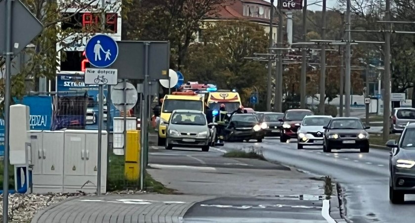 W wypadku uczestniczyły trzy samochody, fot. nadesłane.