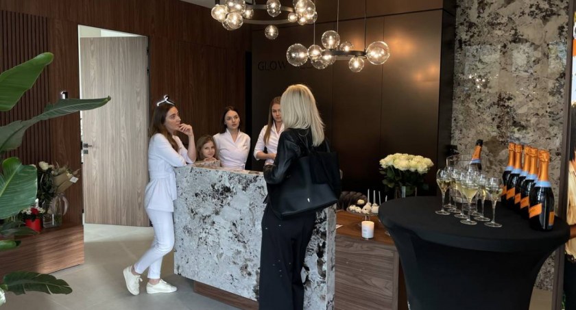 Otwarcie GLOW MED przy ul. Żwirki i Wigury 75 w Toruniu