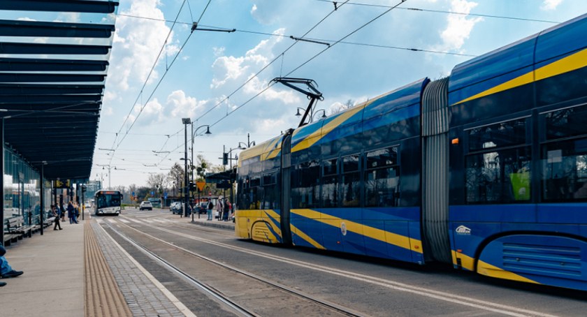 1 listopada bezpłatna komunikacja w Toruniu. fot. MZK Toruń.