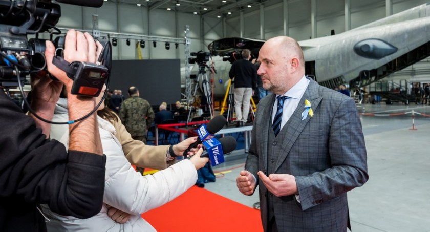 Odbiór myśliwca F-16, fot. Tomasz Czachorowski dla UMWKP