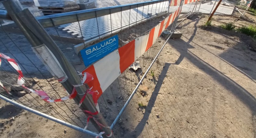 Remont drogi, Fot. główne; ilustracyjne, zdjęcia w galerii: materiały prasowe GDDKiA