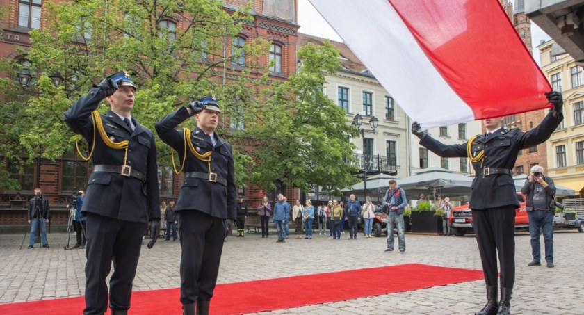 Wojewódzkie obchody Dnia Strażaka, fot. Mikołaj Kuras dla UMWKP