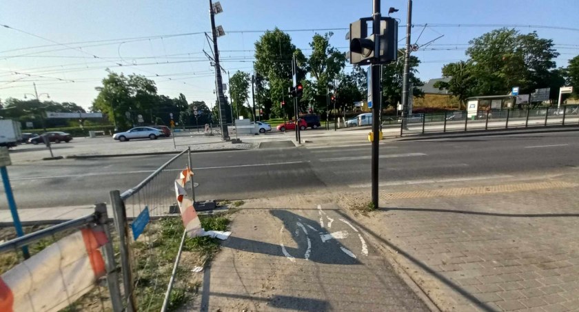 Skrzyżowanie przy CInema City w Torunia, fot. ototorun.pl