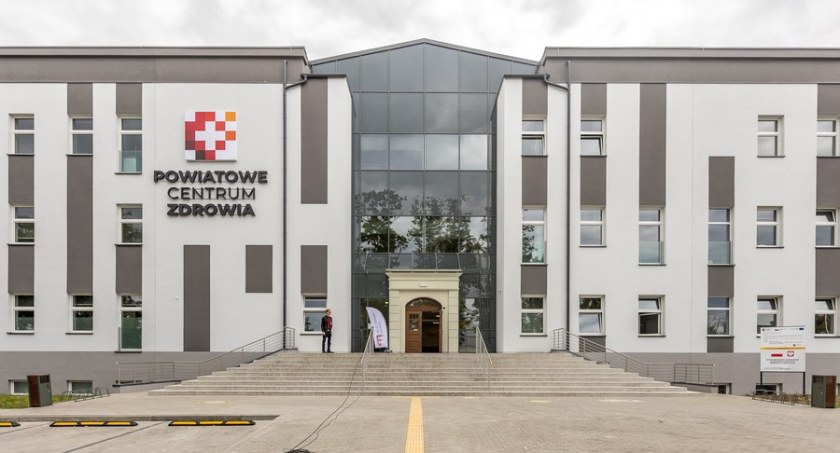 Powiatowe Centrum Zdrowia we Włocławku otwarte, fot. UMWKP