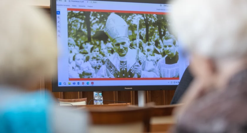 Karol Wojtyła w świetle archiwów, konferencja naukowa w Urzędzie Marszałkowskim, fot. Mikołaj Kuras dla UMWKP