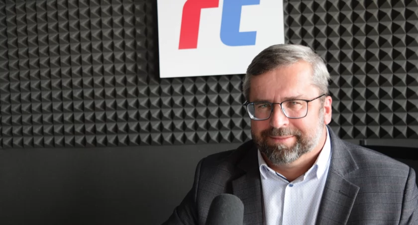 Wojciech Knieć w studiu Radia Toruń, fot. Bartosz Fryckowski / ototorun.pl