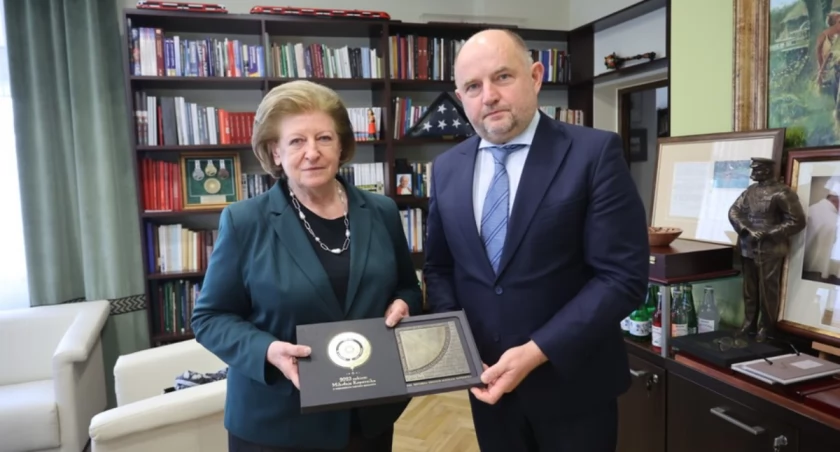 Spotkanie marszałka Piotra Całbeckiego z profesor Hanną Suchocką, 30 października 2023, fot. Mikołaj Kuras dla UMWKP