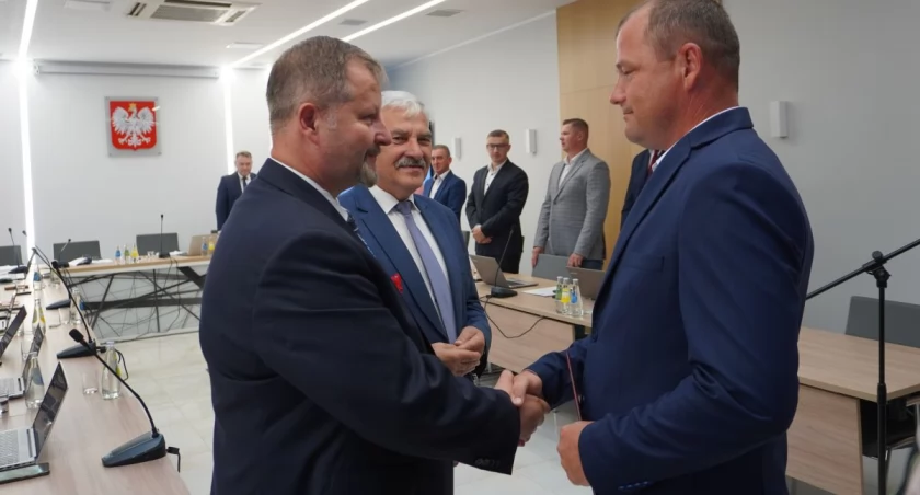 Zaprzysiężenie Grzegorza Kamińskiego na radnego Rady Gminy Łysomice, fot. UG Łysomice