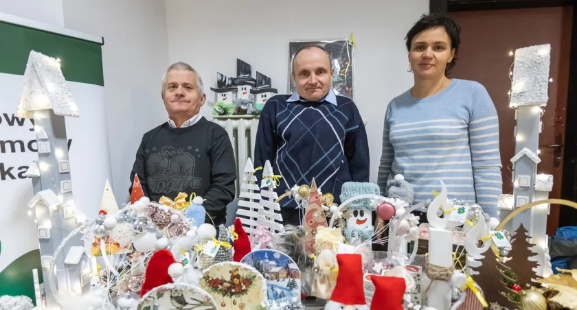 „My też potrafimy” – przedświąteczna wystawa rękodzieła, fot. Szymon Zdziebło/tarantoga.pl dla UMWKP