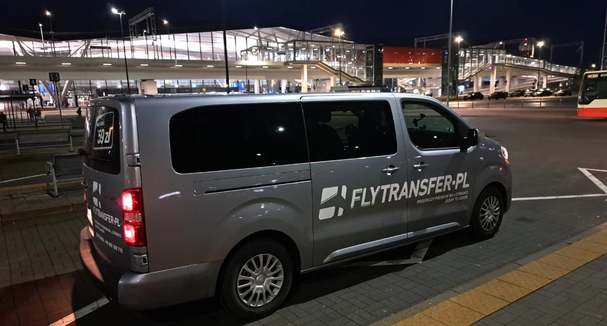 Nowa Toyota we flocie FLYtransfer.pl, fot. FLYtransfer