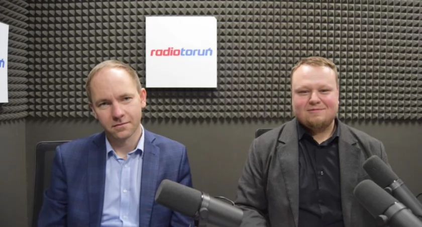 Szymon Poliński i Adrian Aleksandrowicz w Radiu Toruń, fot. Bartosz Fryckowski / ototorun.pl