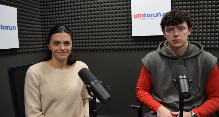 Anna Borovyk i Yehor Chobitko w Radiu Toruń, fot. Bartosz Fryckowski / ototorun.pl