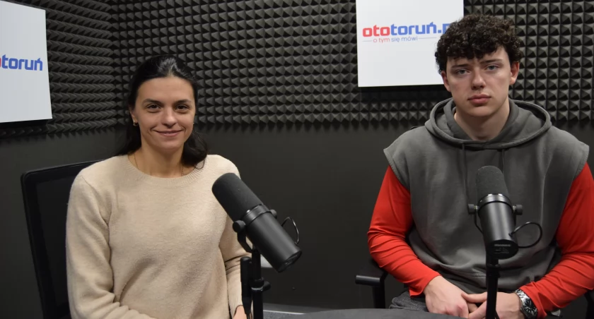 Anna Borovyk i Yehor Chobitko w Radiu Toruń, fot. Bartosz Fryckowski / ototorun.pl