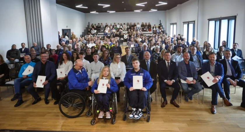 Wręczenie nagród sportowych, fot. Mikołaj Kuras dla UMWKP