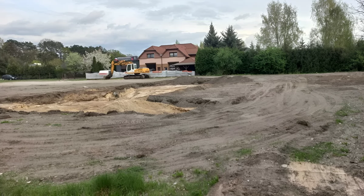 Plac budowy obiektu handlowo-usługowego w Toruniu, fot. ototorun.pl
