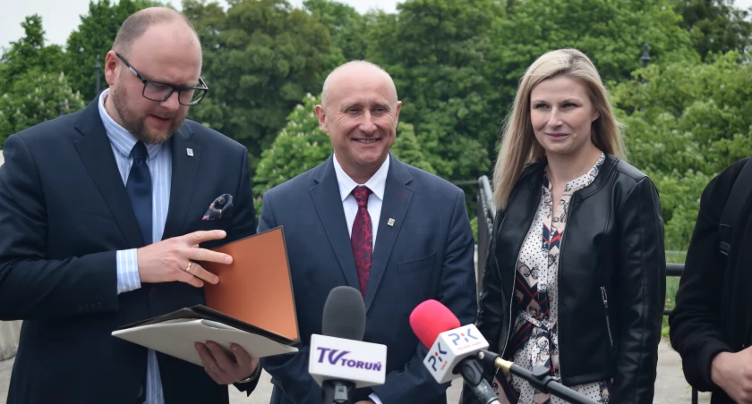 Paweł Gulewski, Rafał Pietrucień oraz Dagmara Zielińska. Fot. Bartosz Fryckowski / ototorun.pl