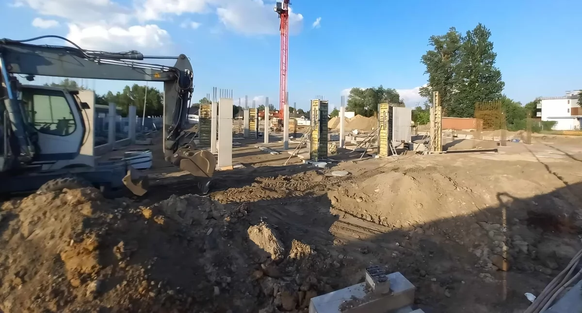 Budowa pasażu handlowego przy ul. Łódzkiej w Toruniu, fot. ototorun.pl