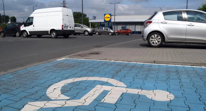 Parking przy ul. Rydygiera w Toruniu, fot. Bartosz Fryckowski / ototorun.pl