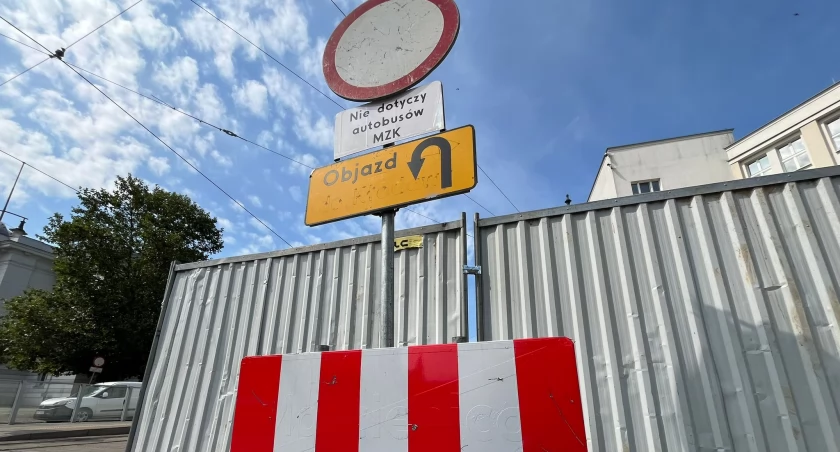 Ulica Wały gen. Sikorskiego w Toruniu, fot. Bartosz Fryckowski / ototorun.pl
