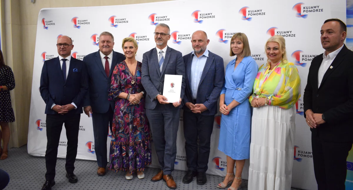 Odebranie umów w ramach PROW i FEdKP w Urzędzie Marszałkowski, fot. Bartosz Fryckowski