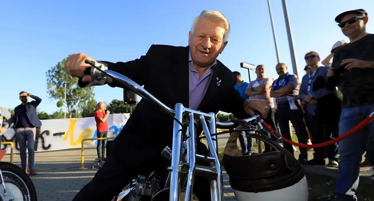 Jan Ząbik na motocyklu, fot. Ilustracyjne - Sławomir Kowalski / UMT