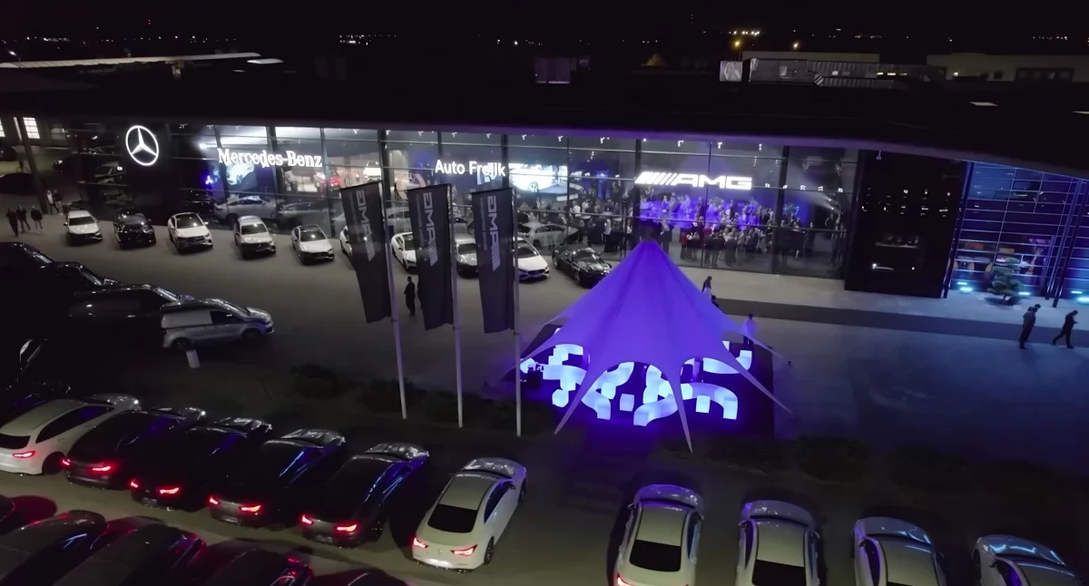 Otwarcie salonu Auto Frelik w Bydgoszczy w 2023 roku, fot. screen z YouTube, zdjęcia w galerii Auto Frelik