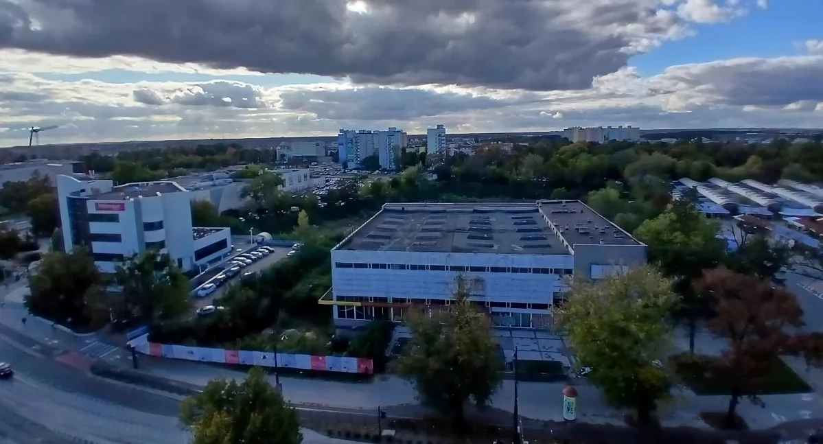 Teren w pobliżu dawnego Uniwersamu i jego okolice, fot. główne: Sławomir Kowalski / UMT licencja: CC BY-NC 4.0