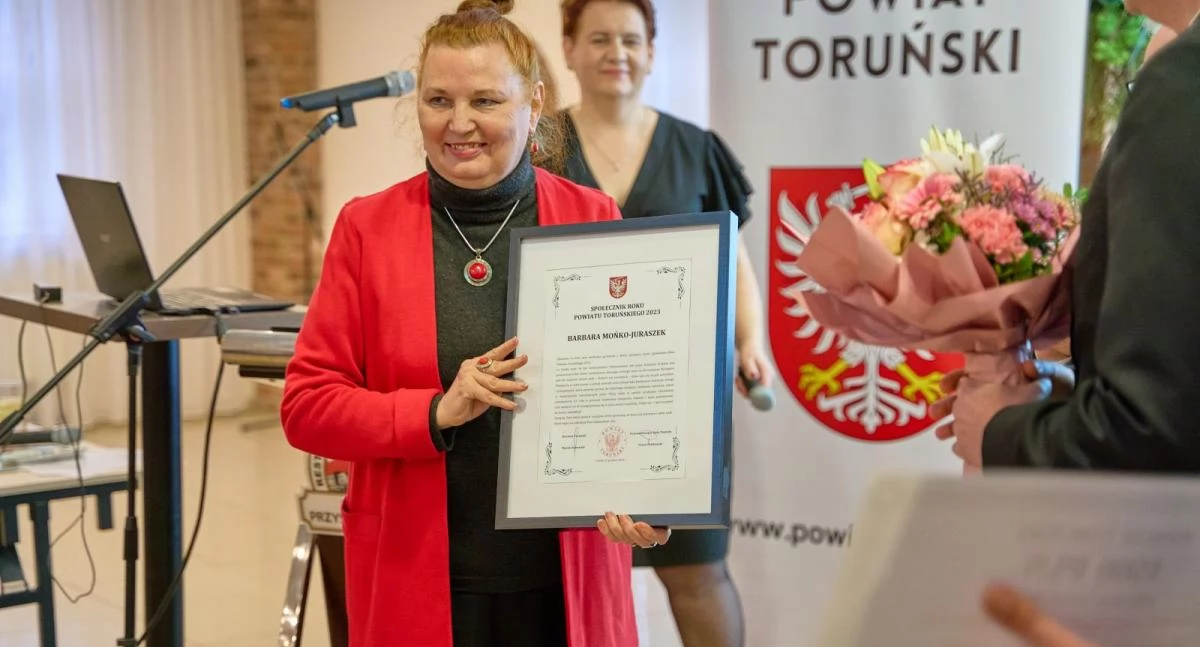 Społecznik Roku Powiatu Toruńskiego 2023 Barbara Mońko-Juraszek, fot. Olek Urbański / Starostwo Powiatowe