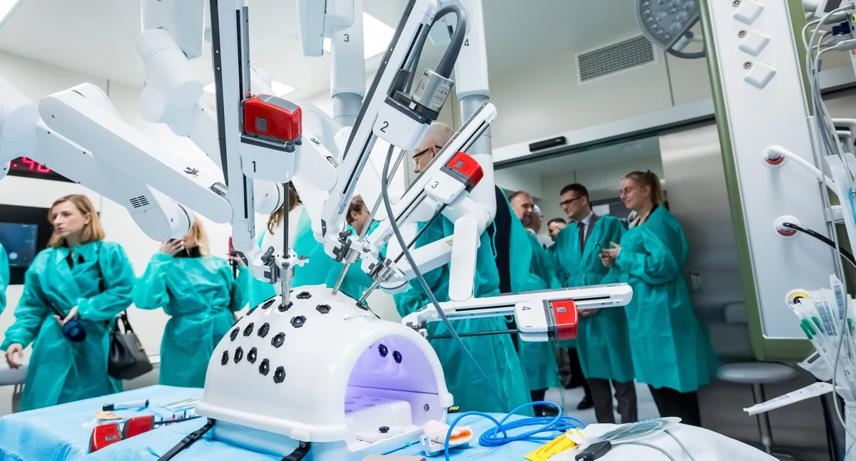 Uroczystość otwarcia Centrum Chirurgii Robotycznej CO, fot. Tomasz Czachorowski/eventphoto dla UMWKP