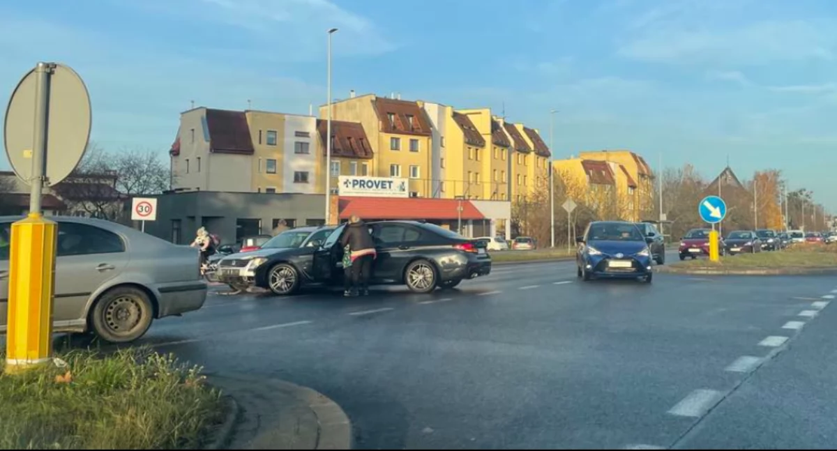 Wypadek przy Szosie Chełmińskiej w Toruniu, fot. nadesłane