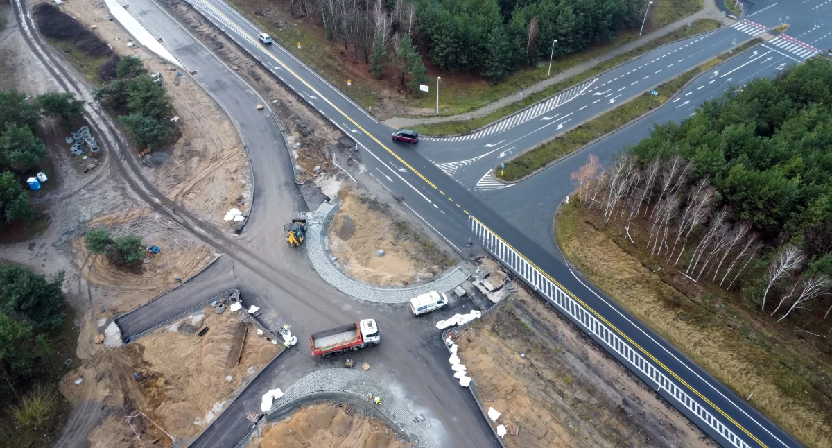 Prace przy skrzyżowaniu Grudziądzkiej ze Strobanda, fot. Bartosz Fryckowski / ototorun.pl 
