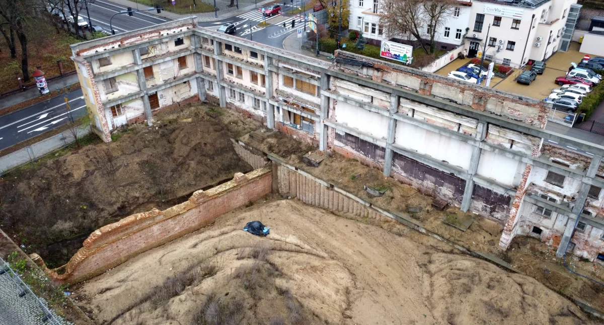 Teren po kinoteatrze Grunwald, fot. Bartosz Fryckowski / ototorun.pl 