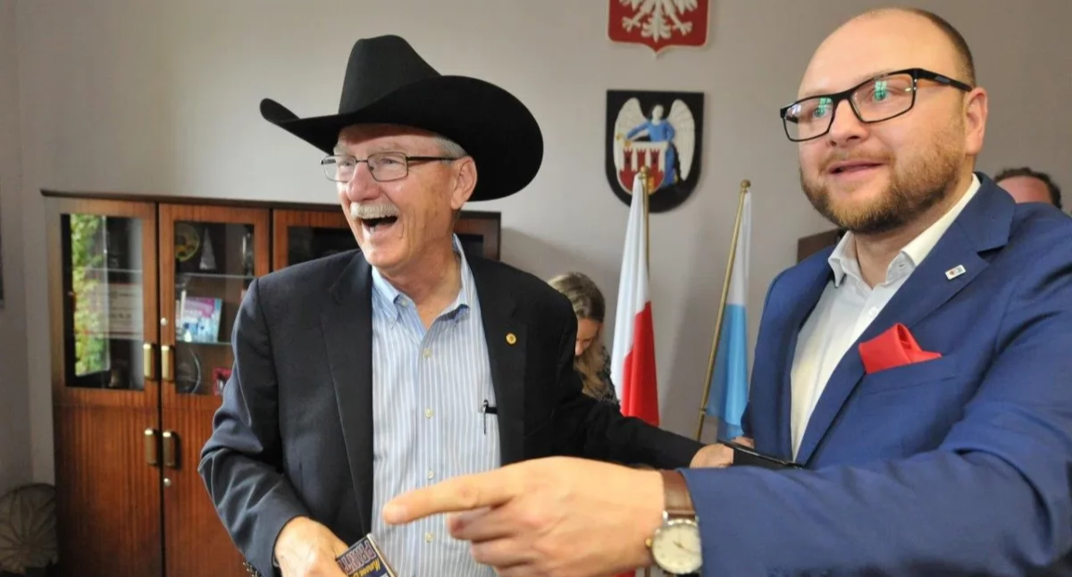 Jim Mazurkiewicz i prezydent Torunia Paweł Gulewski, fot. Małgorzata Litwin / UM Toruń
