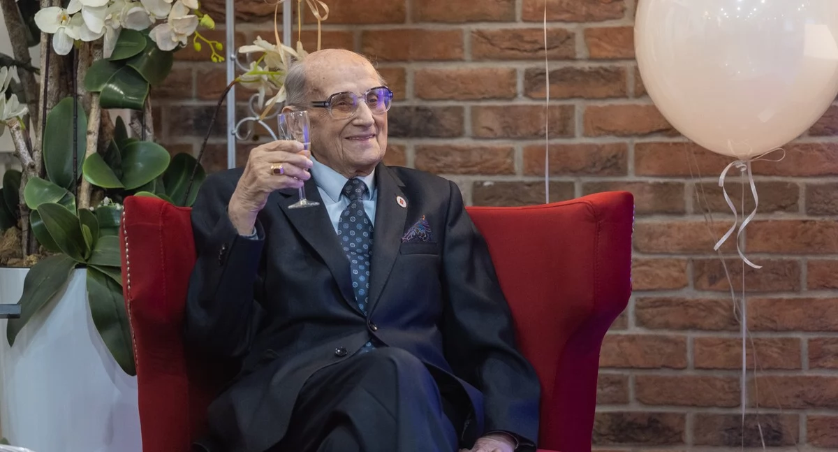 Wręczenie medalu Unitas Durat Czesławowi Romankiewiczowi, fot. Mikołaj Kuras dla UMWKP