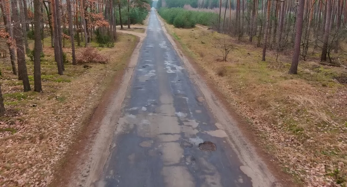 Odcinek drogi drogi Czernikowo – Bobrowniki – Włocławek, który zostanie przebudowany, fot. główne: Iwona Szczepańska/Powiatowy Zarząd Dróg