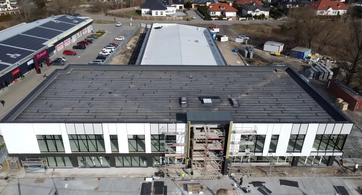 Pasaż Łódzka 37 w Toruniu, fot. Bartosz Fryckowski / ototorun.pl, wizualizacja: lodzka37.pl