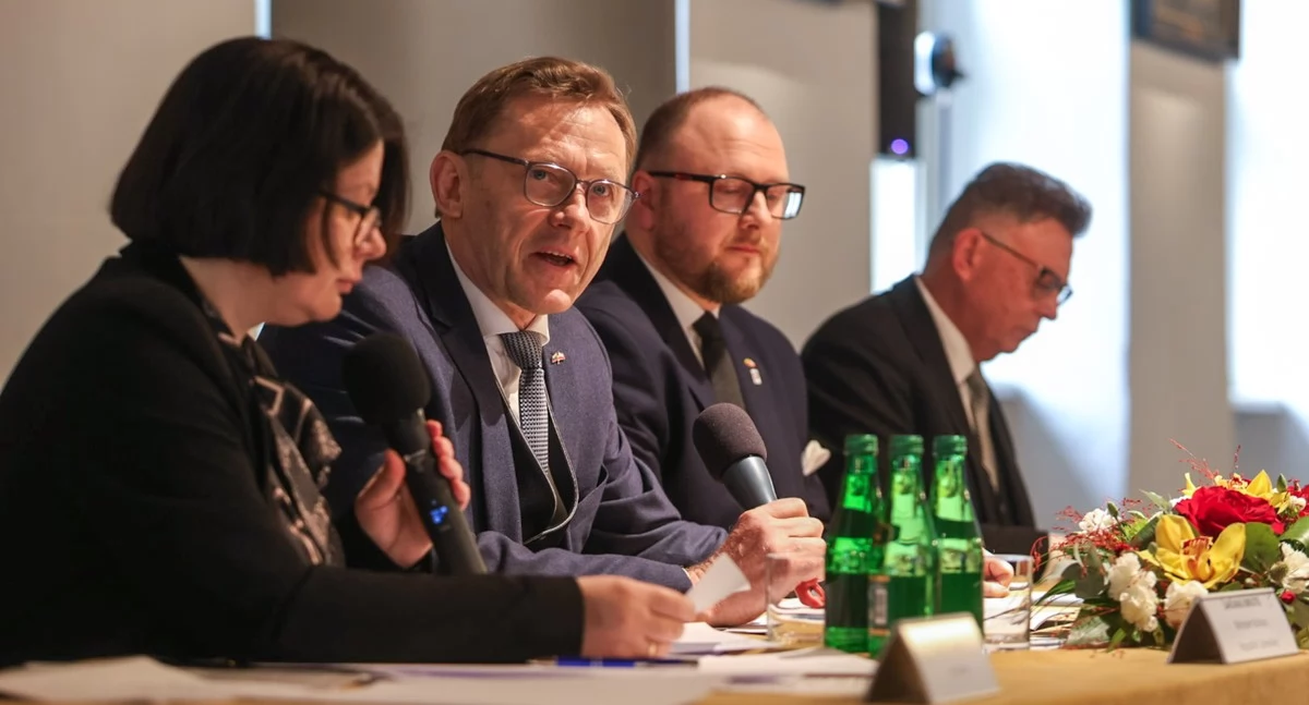 Konferencja podsumowująca polsko-litewską współpracę w naszym regionie, fot. Szymon Zdziebło/ tarantoga.pl dla UMWKP