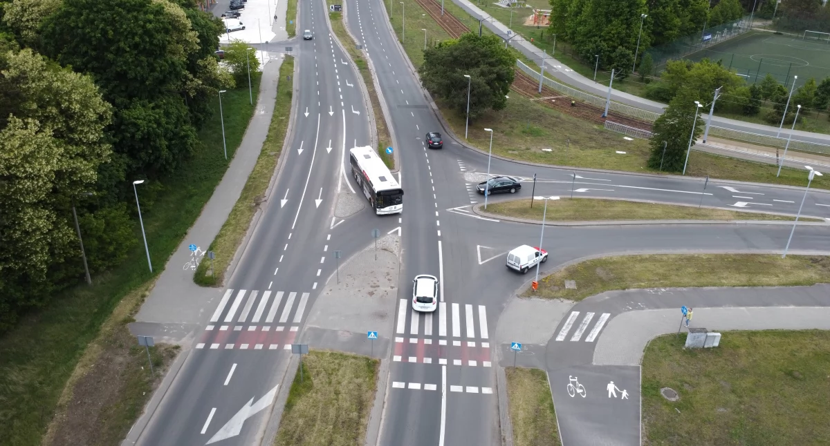 Skrzyżowanie ulic Polnej i Legionów w Toruniu, fot. Bartosz Fryckowski / ototorun.pl
