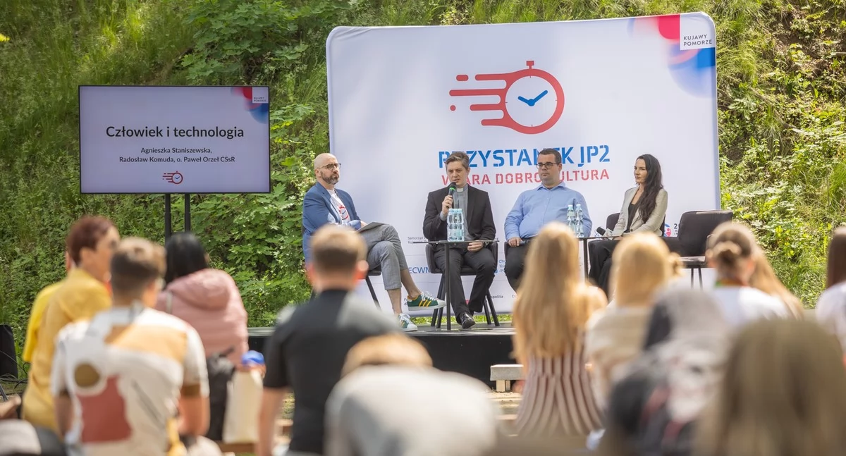 Przystanek JP2, fot. Mikołaj Kuras dla UMWKP