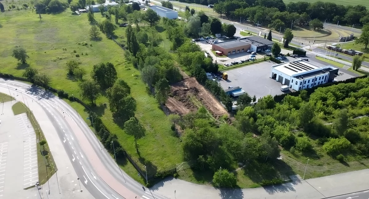 Teren przy ul. Szosa Bydgoska 76-80 w Toruniu, fot. Bartosz Fryckowski / ototorun.pl oraz CWB