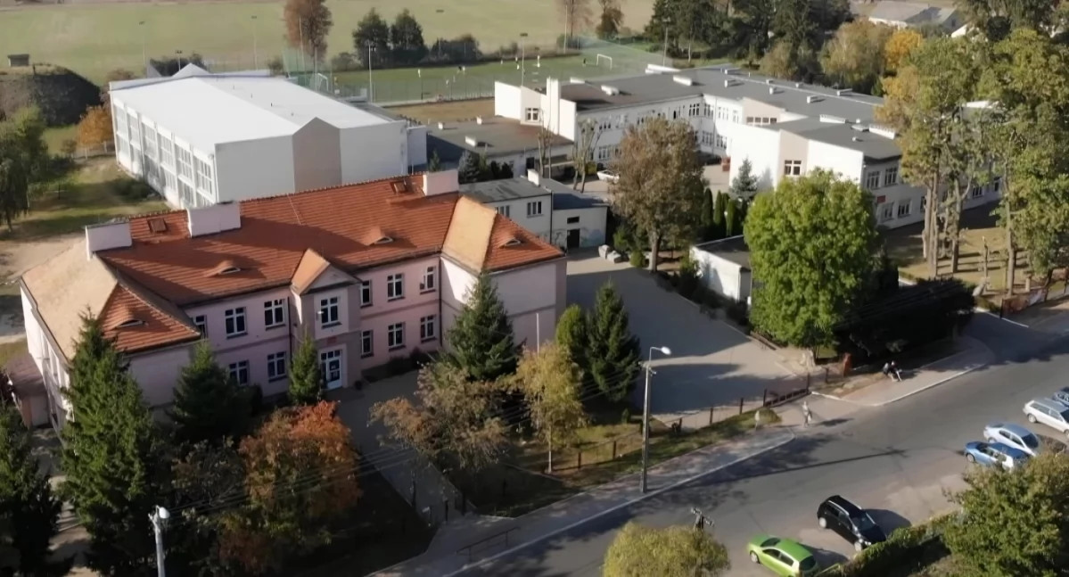 Zespół Szkół w Dobrzejewicach, fot. ZS Dobrzejewice / facebook.com