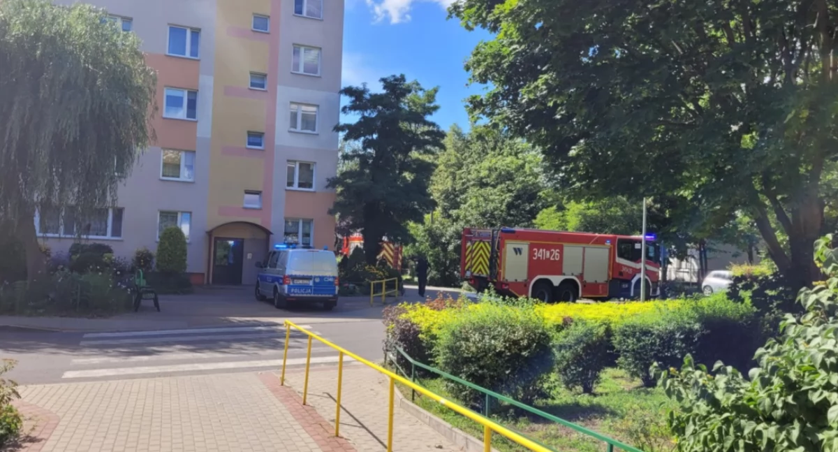 Pożar mieszkania w Toruniu. Lokatorzy usłyszeli potężny huk