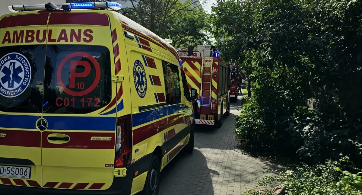 Dramatyczna akcja w Toruniu. W płonącym mieszkaniu znajdowała się nieprzytomna kobieta