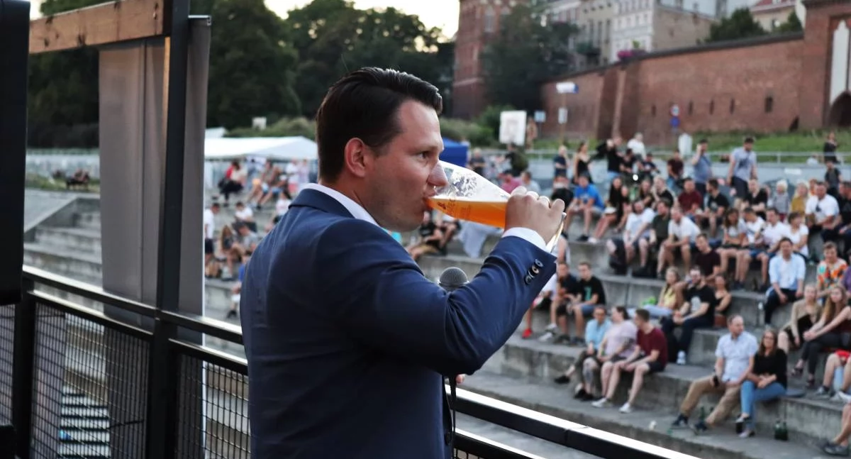 Sławomir Mentzen podczas Piwa z Mentzenem w Toruniu, fot. Archwium ototorun.pl