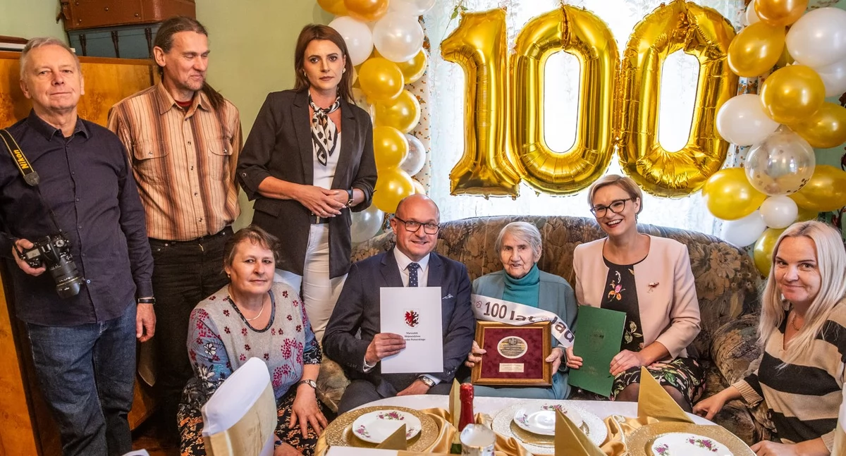 Magazyn Gminy Zławieś Wielka. Pani Jadwiga otrzymała medal Unitas Durat